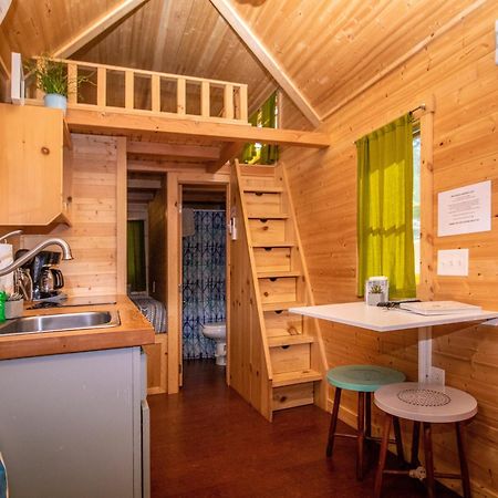 Mt Hood Tiny House Village Welches Kültér fotó