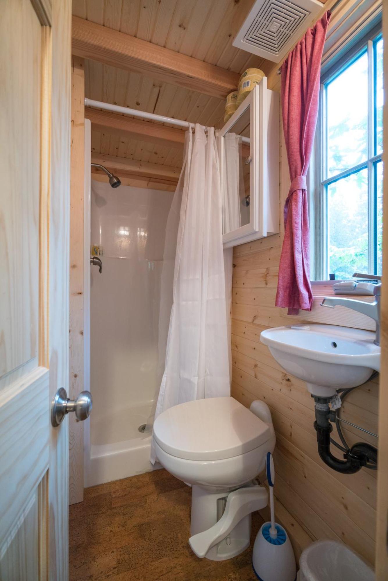 Mt Hood Tiny House Village Welches Kültér fotó