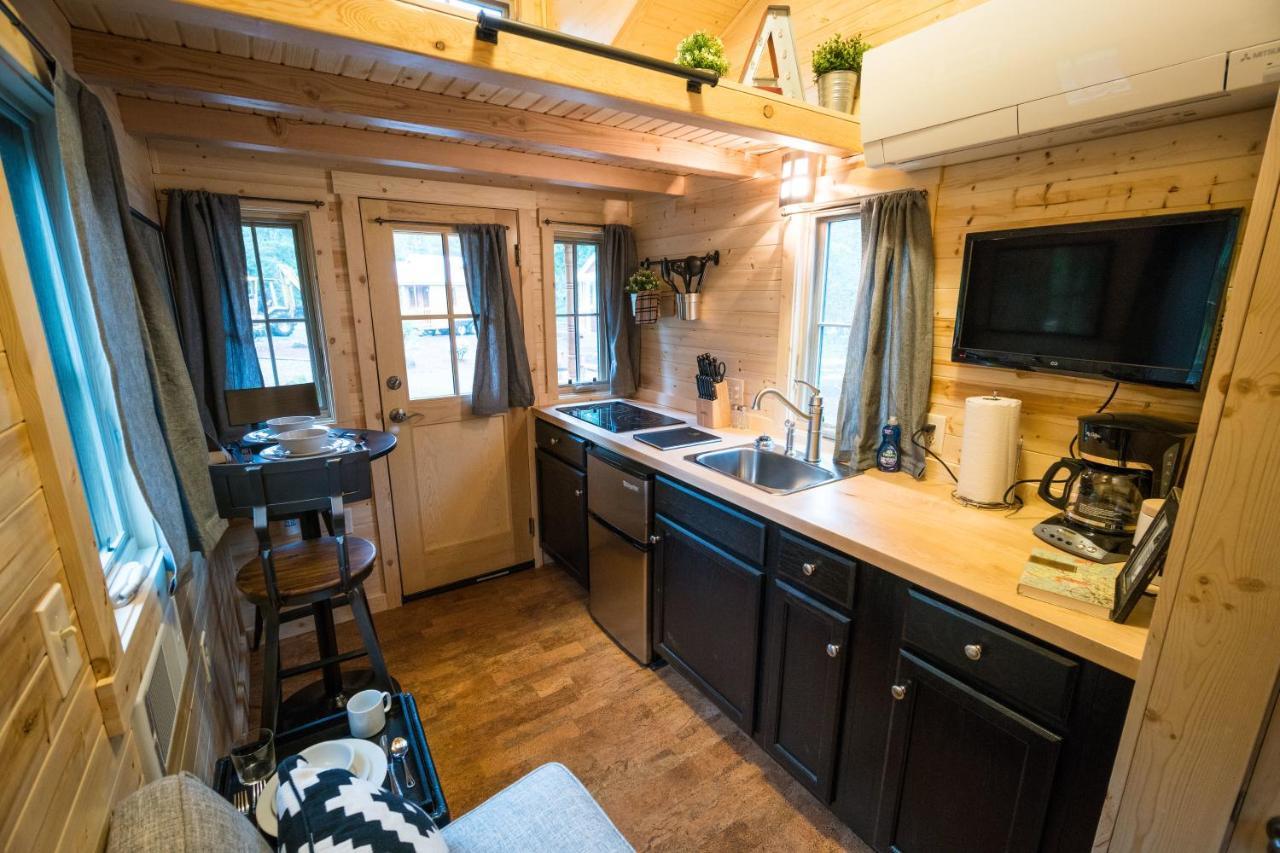 Mt Hood Tiny House Village Welches Kültér fotó